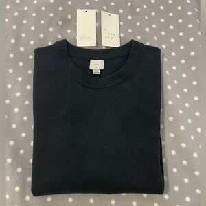 Like new a new day black sweater Size XS